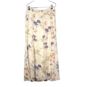 Chico’s Black Label Cream Floral Spring Skirt with Flare Hem Size 0, Small